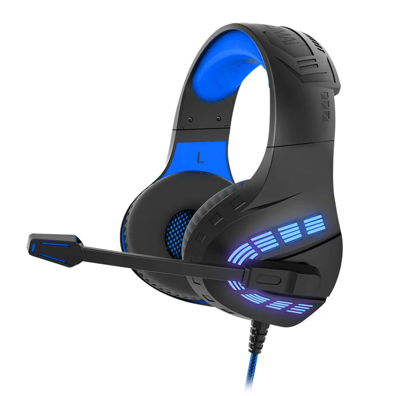 Wired gaming headset with clear sound and mic
