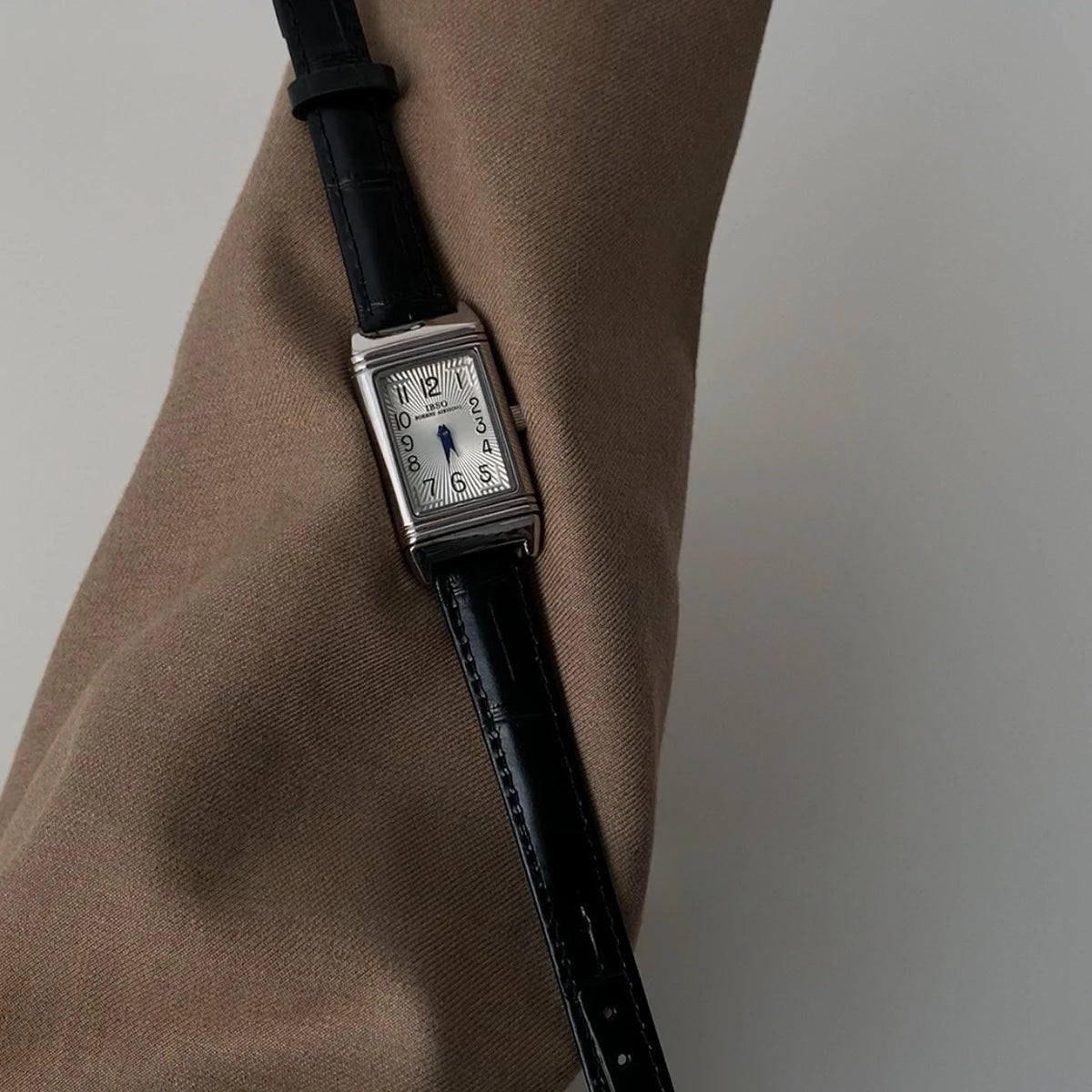 Retro Leather Quartz Digital Square Watch