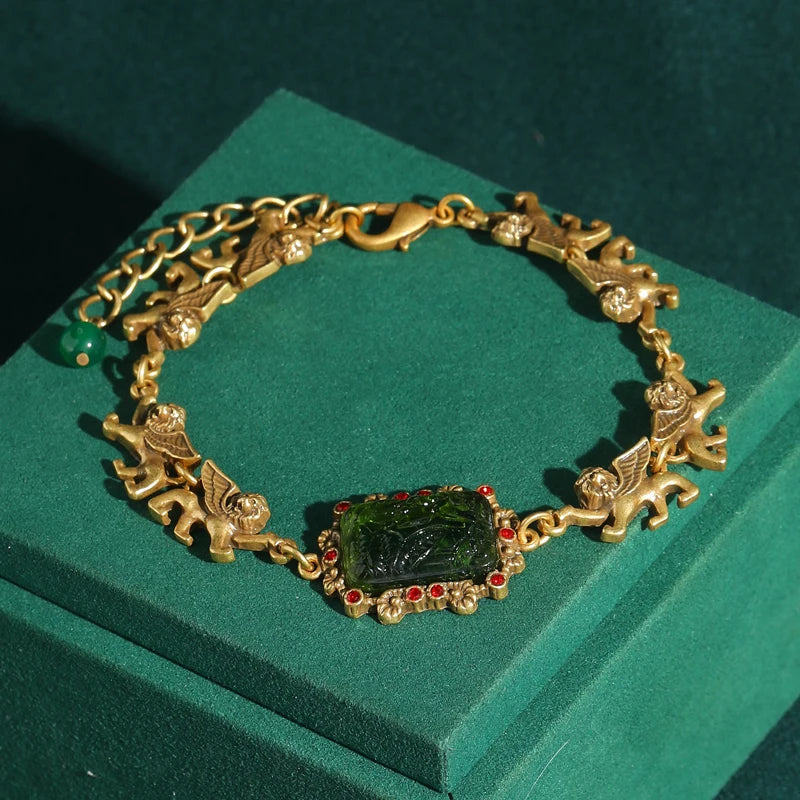 Vintage Green Glass Bracelet Lion Woman Gold Luxury
