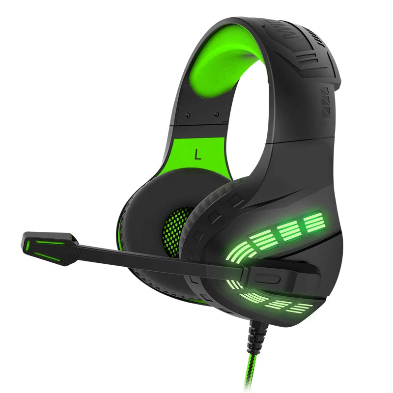 Wired gaming headset with clear sound and mic